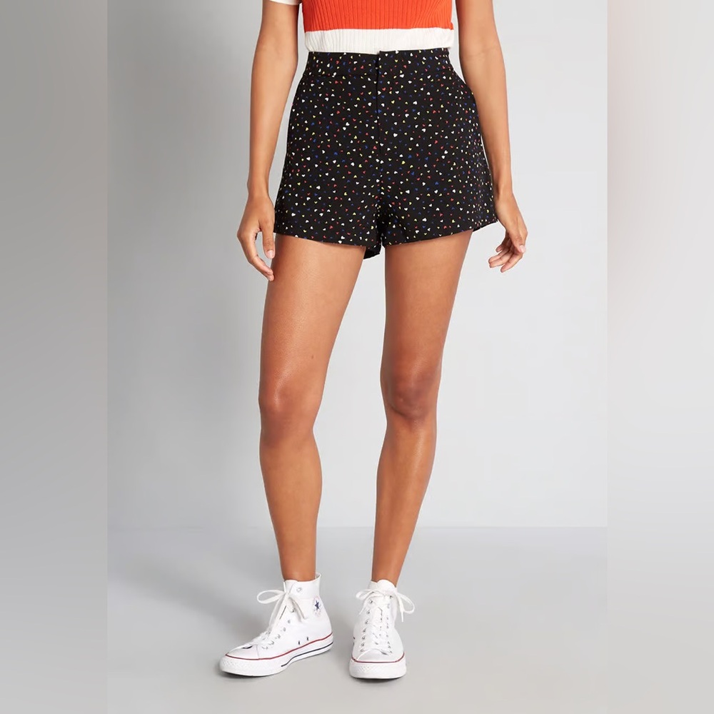 NWT ModCloth all my love shorts